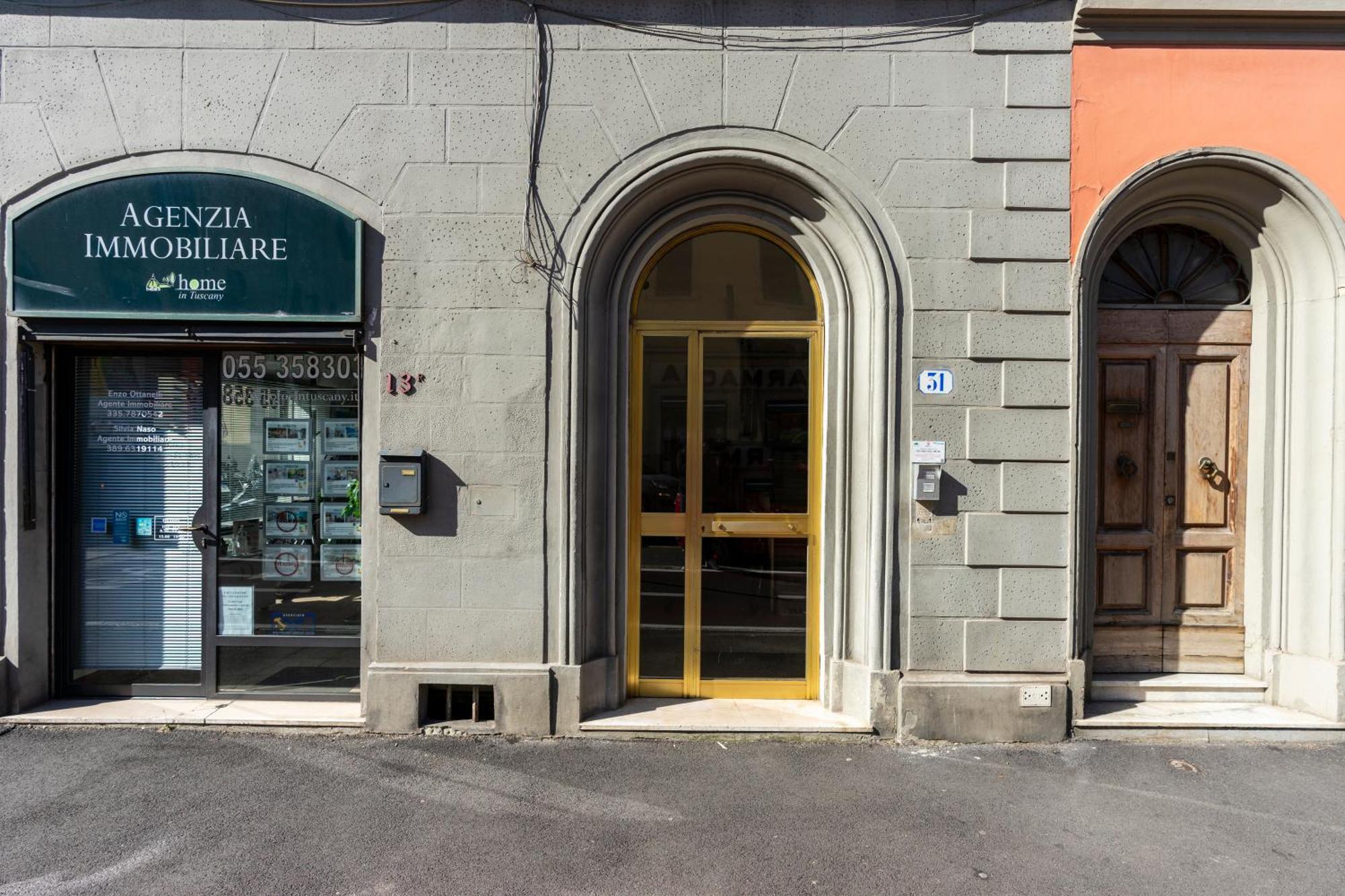 Toselli With Terrace Apartamento