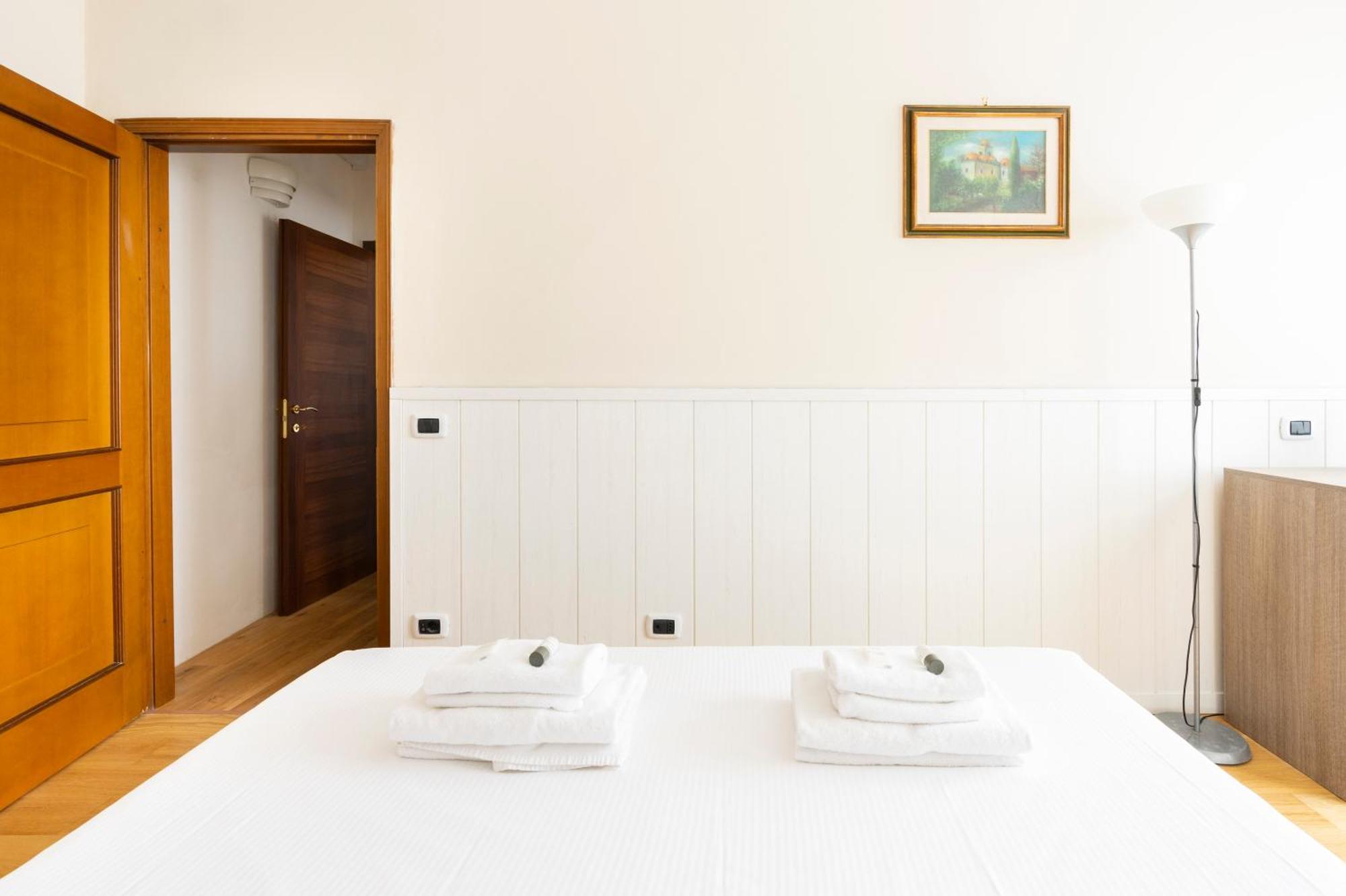 Toselli With Terrace Apartamento *